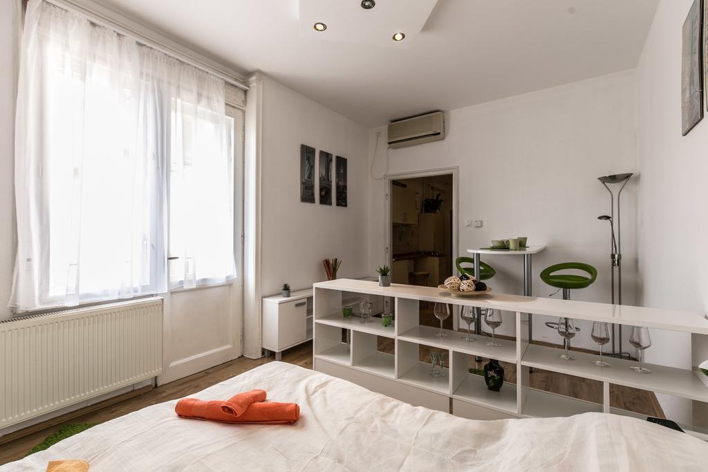 Balzac Apartment Budapest Exterior photo