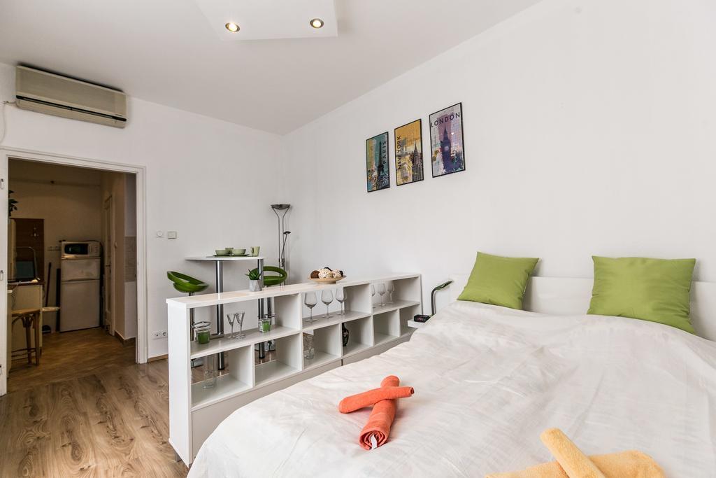 Balzac Apartment Budapest Exterior photo